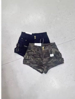 Jean booty shorts gold buckle