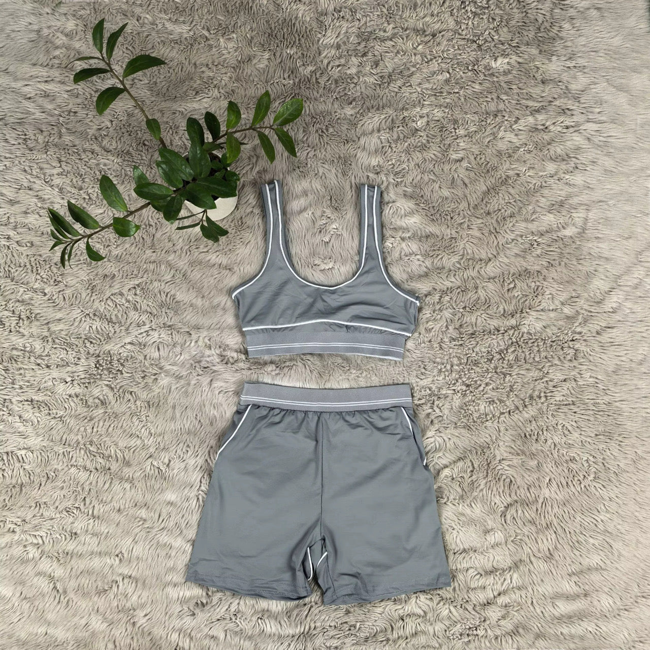 Alo shorts set