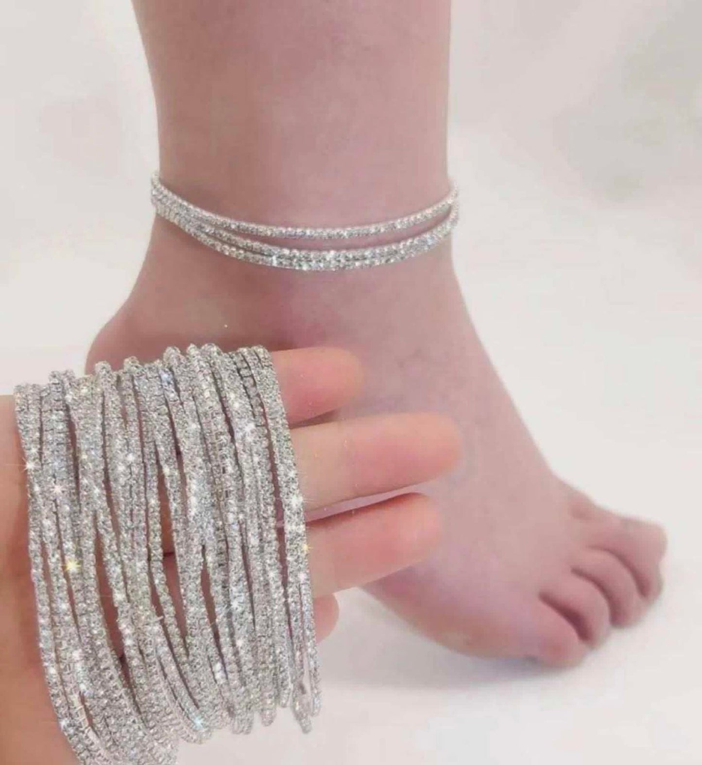 Medium anklets